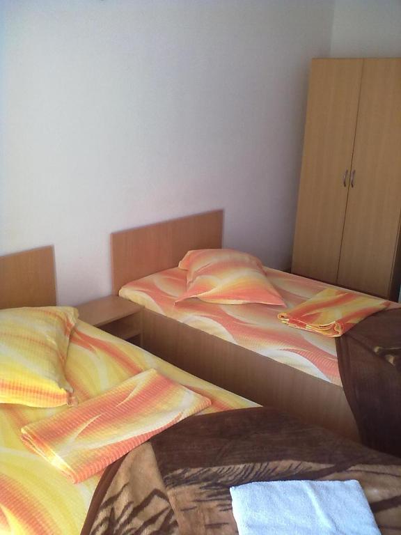 Pensiunea Raffael Otopeni Zimmer foto